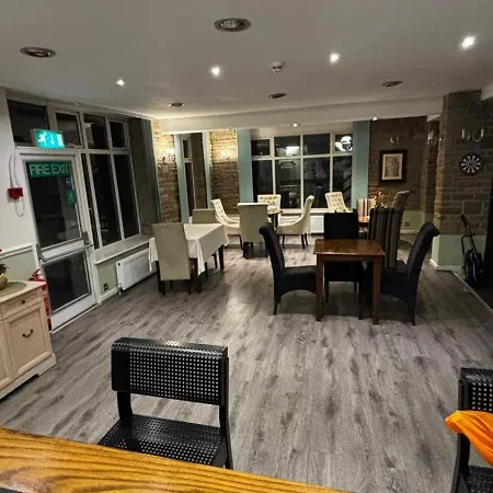 St Michaels House * Leeds (West Yorkshire)