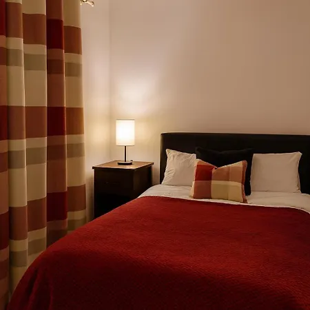 St Michaels House Hotel *